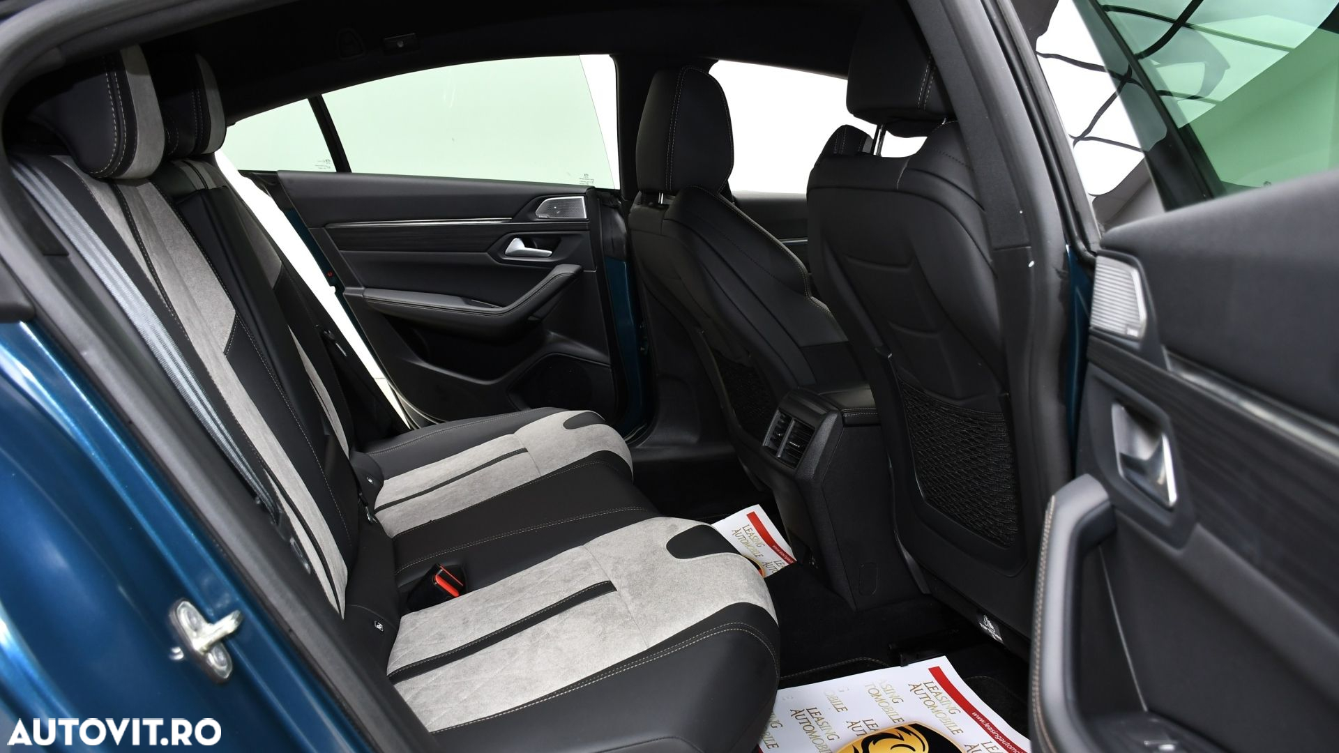 Peugeot 508 Hybrid 225 e-EAT8 GT Pack - 10