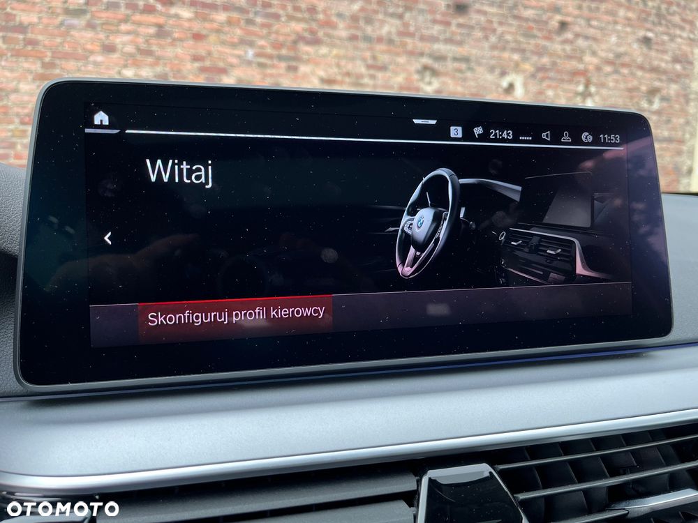 BMW Seria 5 520d - 23