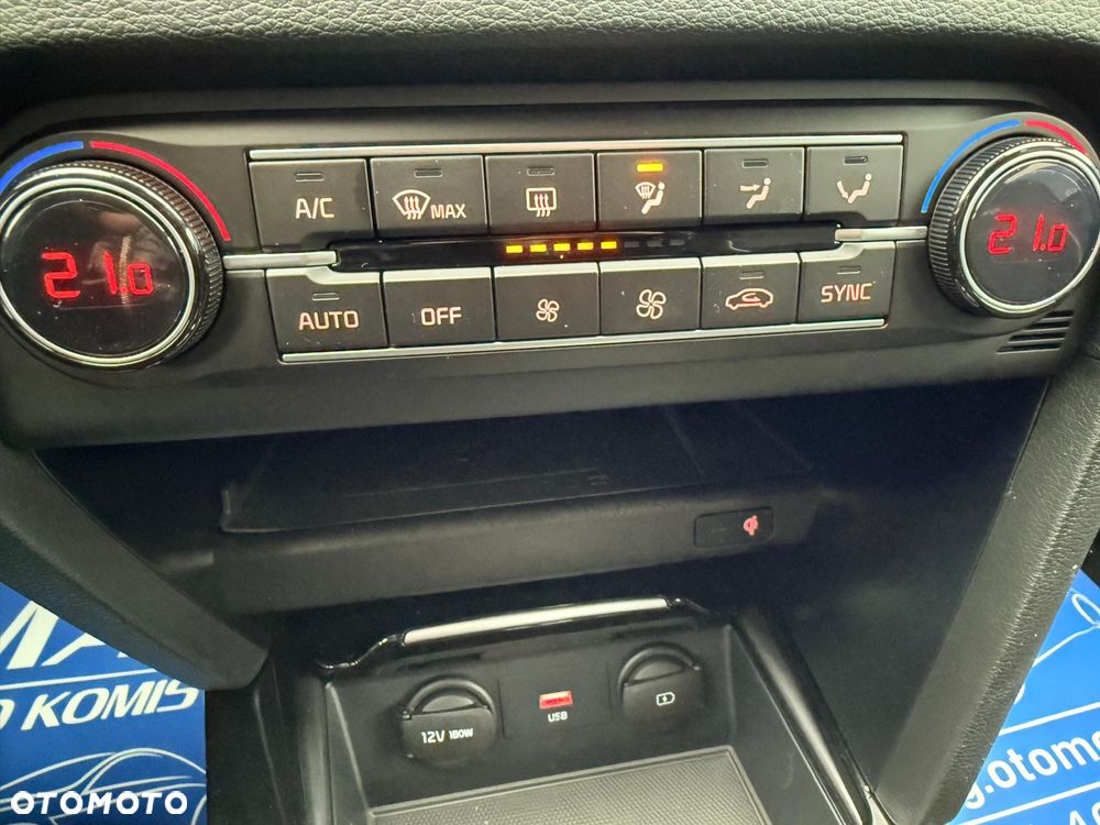 Kia ProCeed 1.5 T-GDI OPF GT LINE - 28