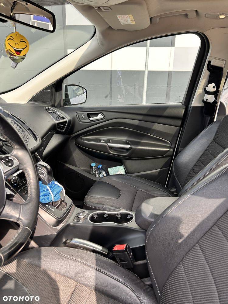 Ford Kuga 2.0 TDCi 4x4 Titanium - 6