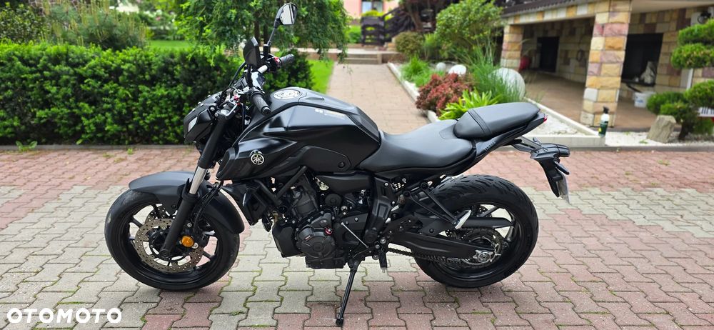 Yamaha MT - 6