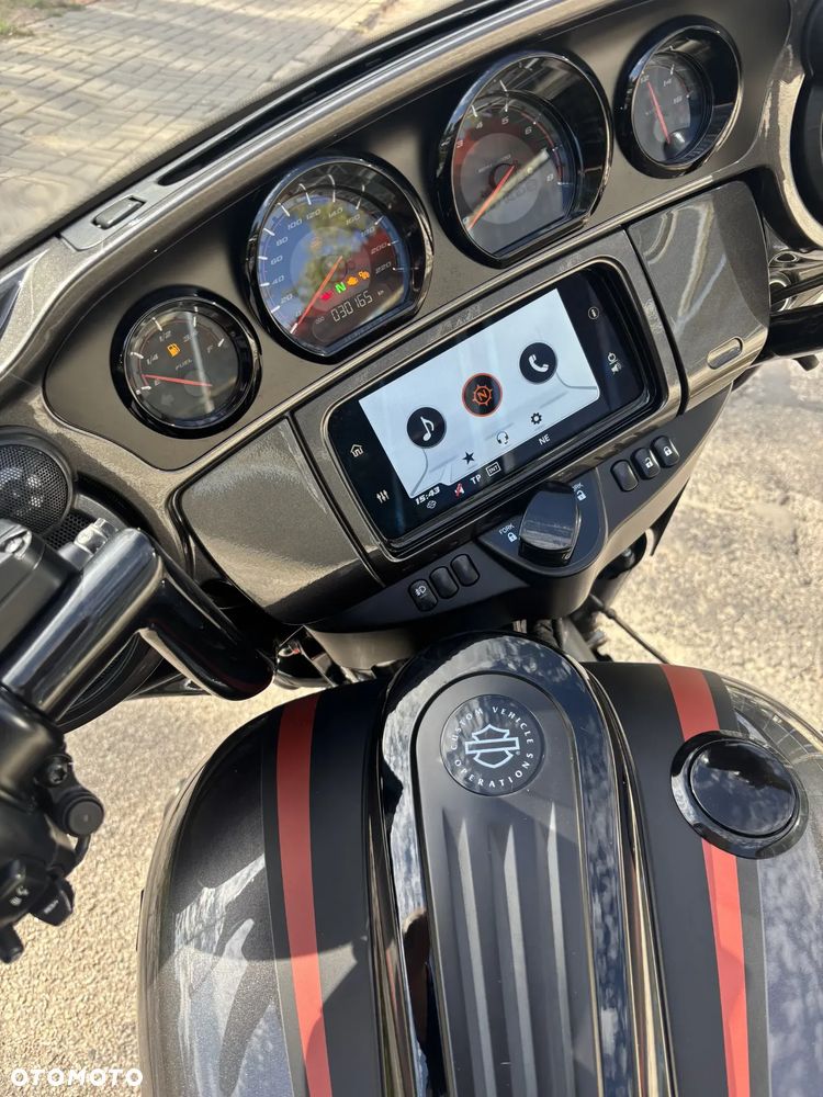 Harley-Davidson Touring Street Glide - 14