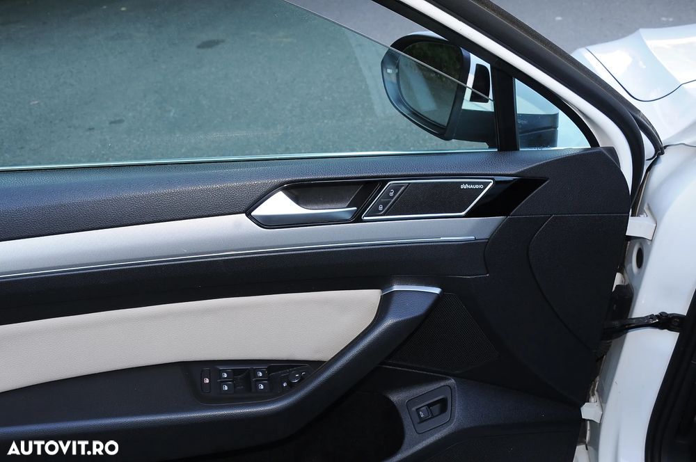 Volkswagen Passat 2.0 TDI DSG 4Motion Highline - 13