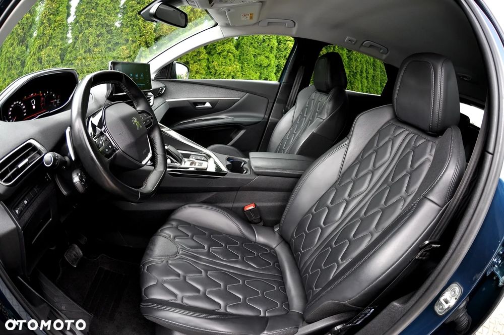 Peugeot 3008 1.2 PureTech Allure S&S EAT8 - 18