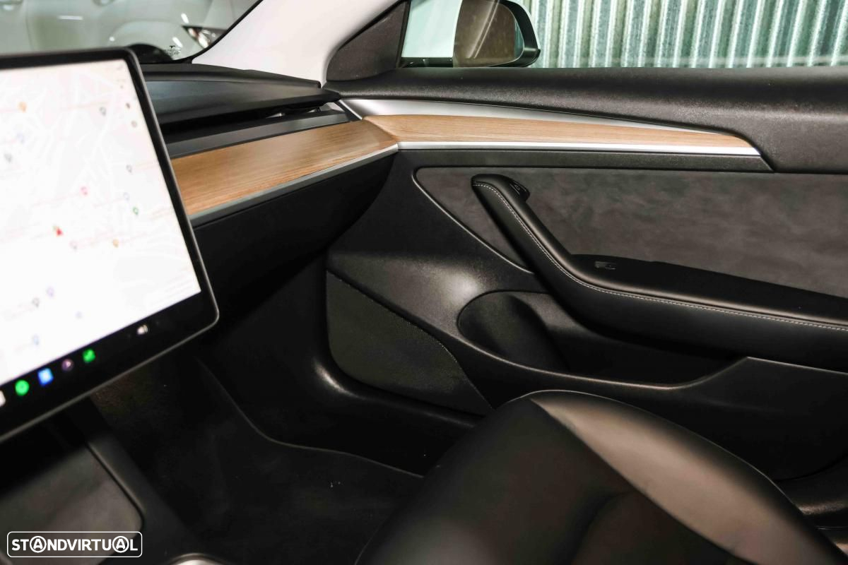 Tesla Model 3 Long Range AWD Dual Motor - 29