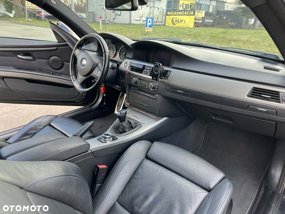 BMW Seria 3 318i - 11