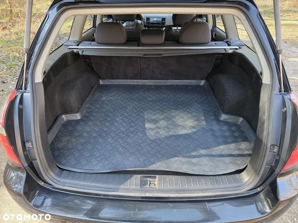 Subaru Legacy 2.0D RA 000 - 15