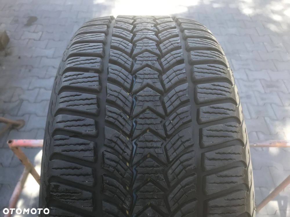 Opona Dębica Frigo HP2 225/45R17 Zima 1 sztuka 7mm - 1