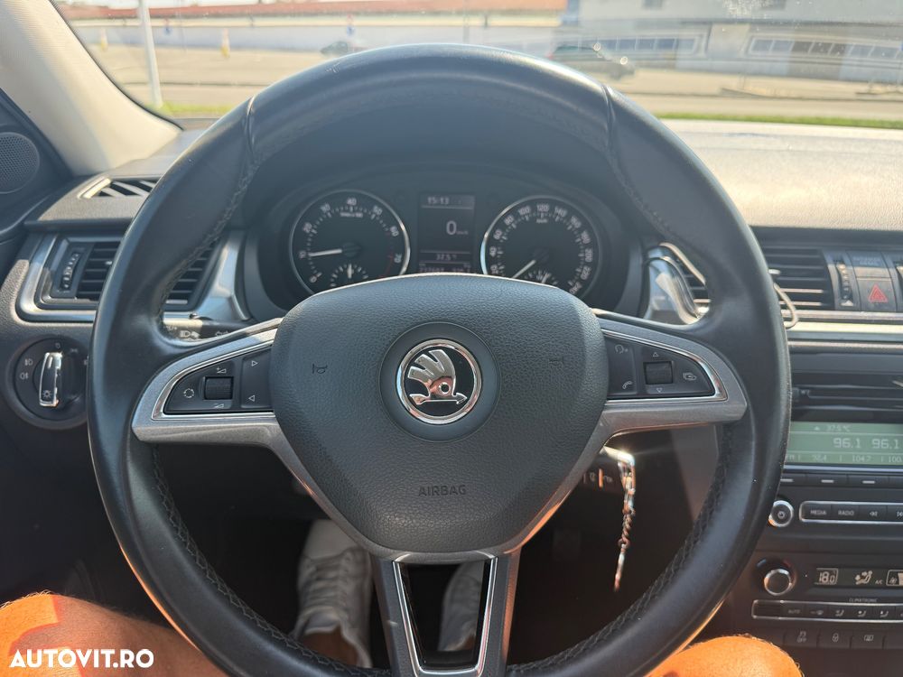 Skoda RAPID 1.2 TSI Elegance - 13