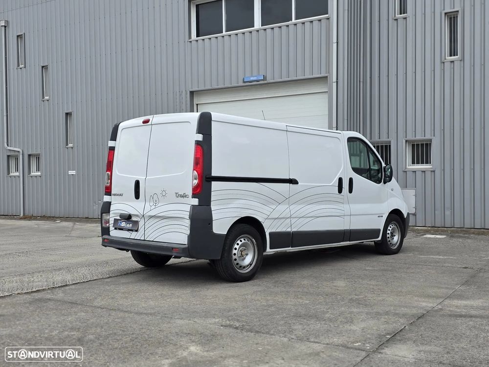Renault Trafic - 8