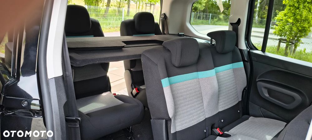 Citroën Berlingo XL 7-Sitzer PureTech 130 EAT8 FEEL - 19