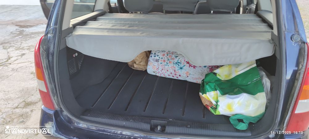 Opel Astra Caravan - 6