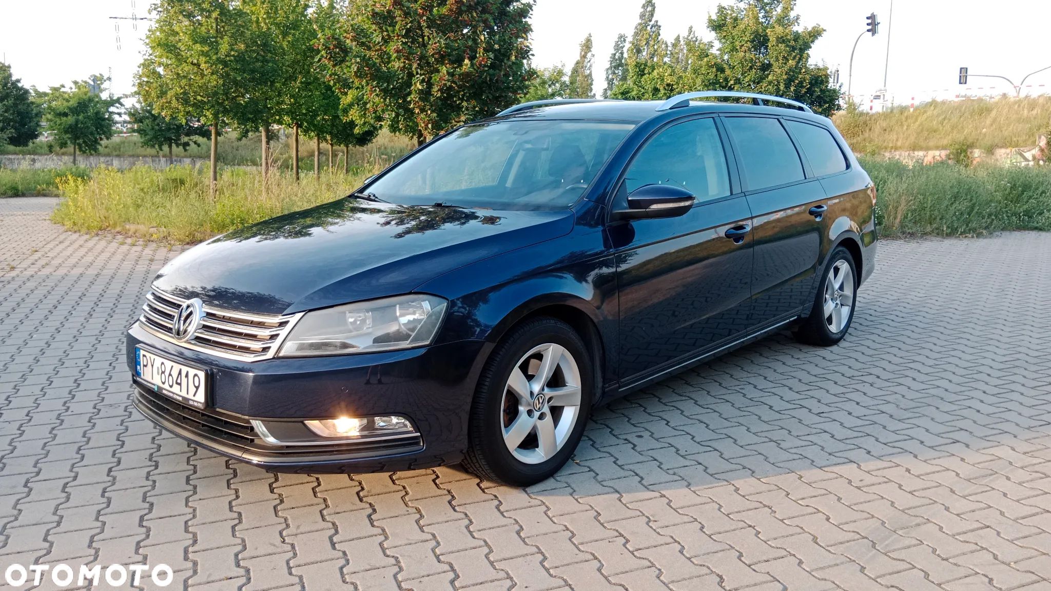 Volkswagen Passat 1.6 TDI Comfortline - 1