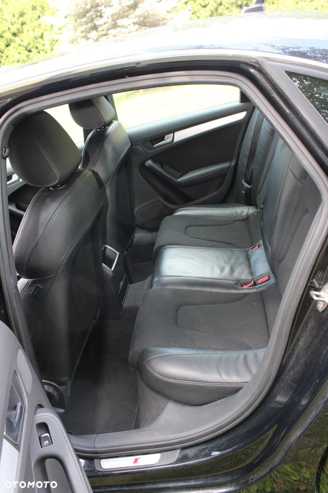 Audi A4 Limousine 1.8 TFSI S line Sportpaket (plus) - 18