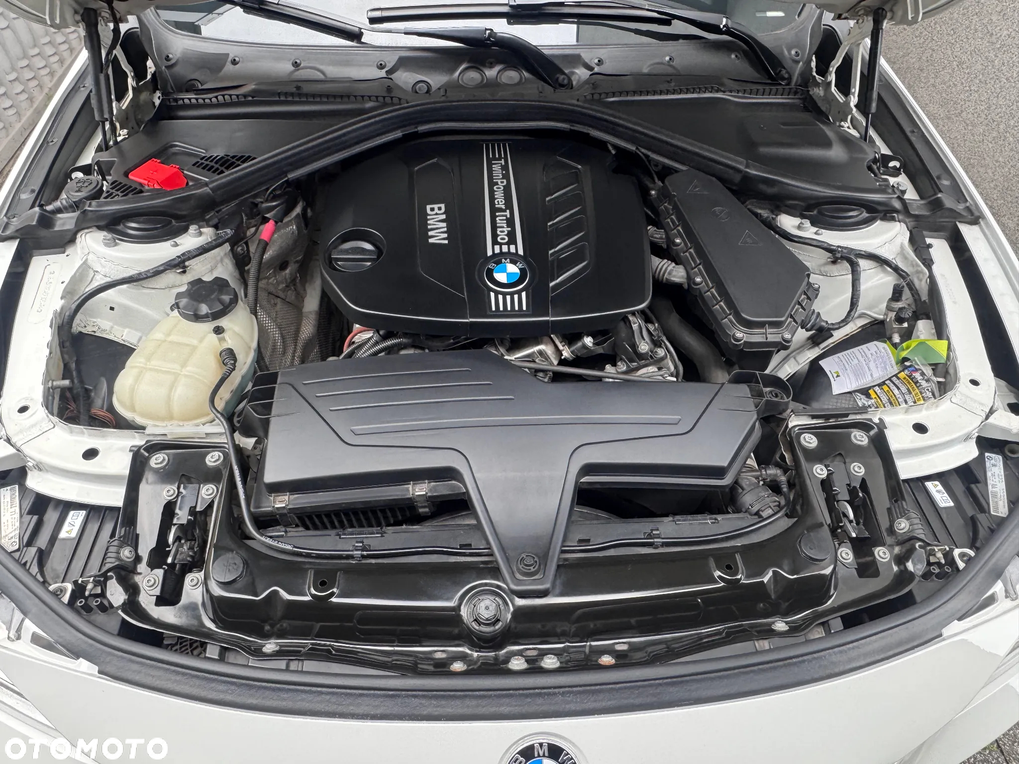 BMW Seria 3 318d Sport Line - 2