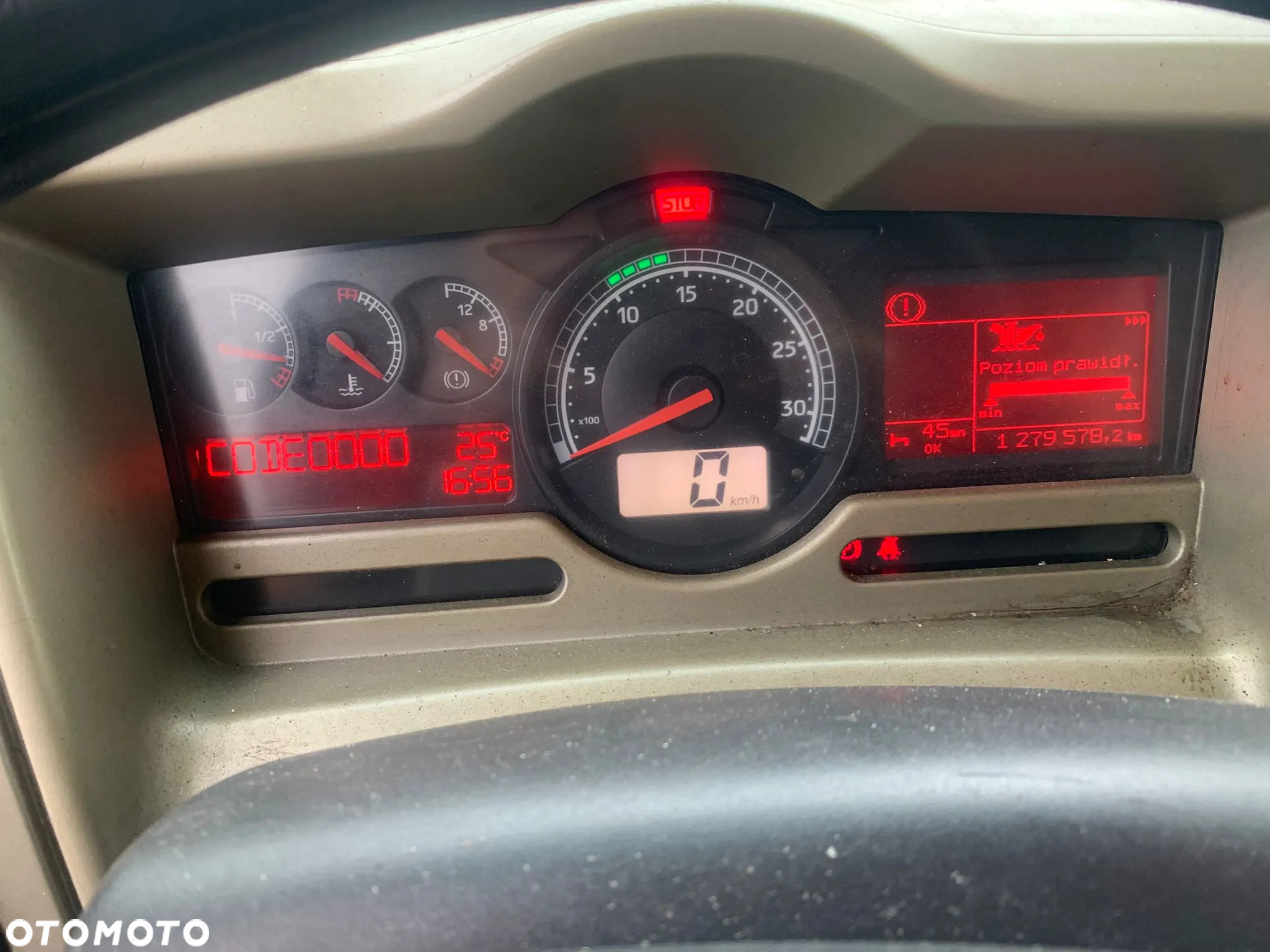 Renault Premium - 8