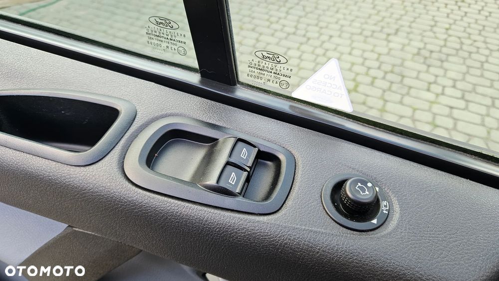 Ford Custom 2,0TDCI L2H1 Długi 194t.km. Pełen Serwis Ford Klima Webasto Hak Parktronik 2xDrzwi - 13