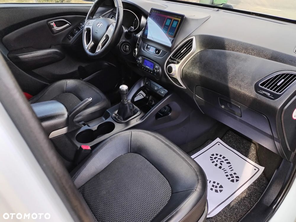 Hyundai ix35 - 13