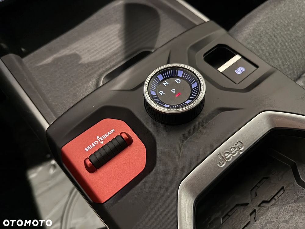 Jeep Compass 73.7kWh Altitude FWD - 24