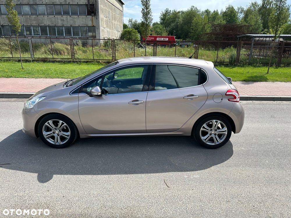 Peugeot 208 e-HDi FAP 92 EGS6 Stop&Start Allure - 8
