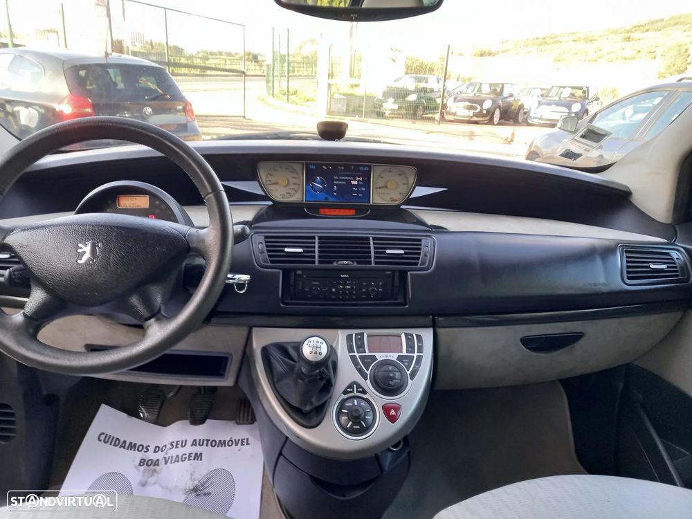 Peugeot 807 2.0 HDi Navteq - 12