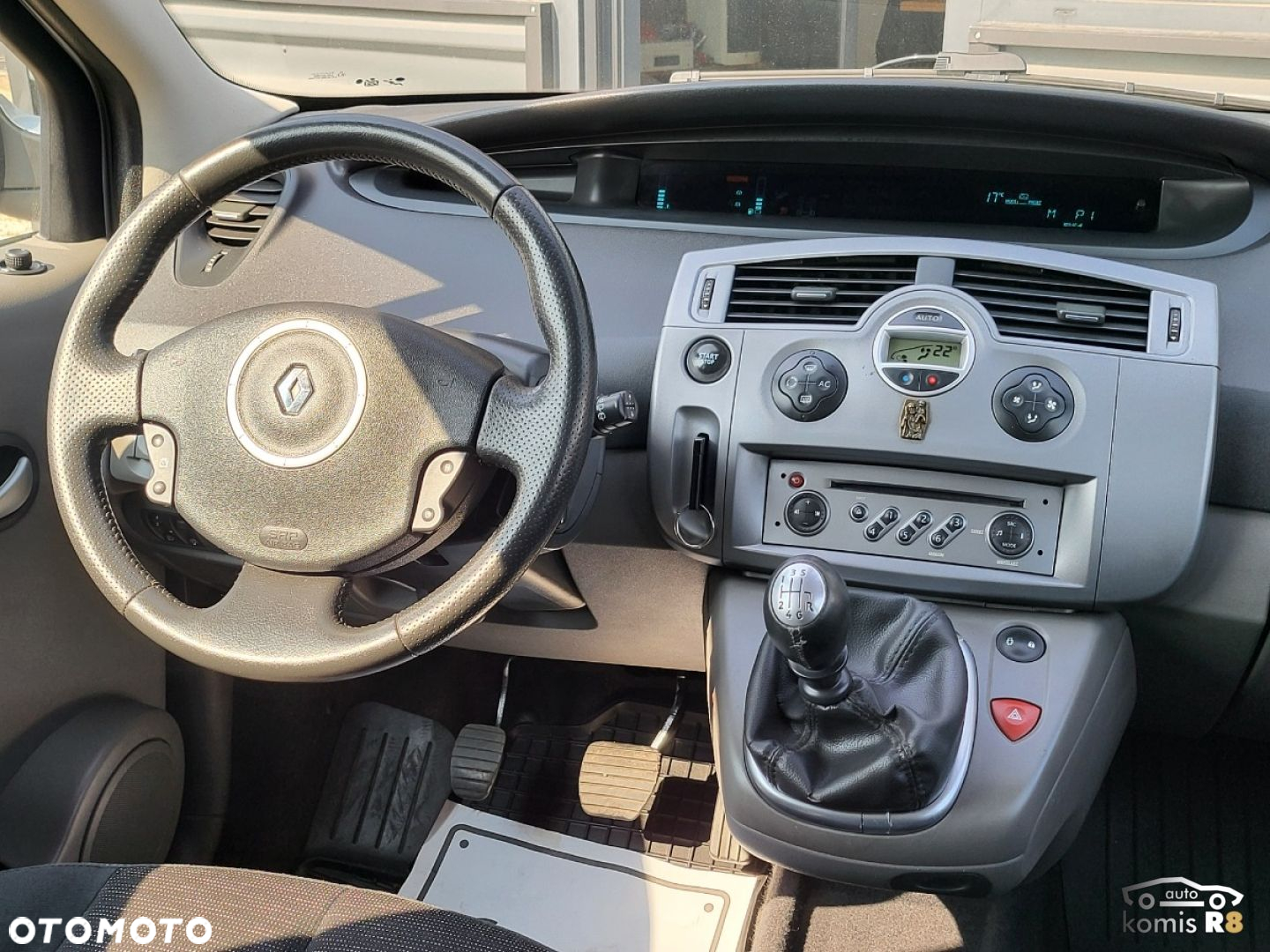 Renault Scenic - 16