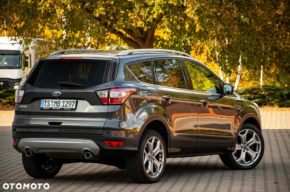 Ford Kuga 2.0 TDCi 4WD Titanium - 4