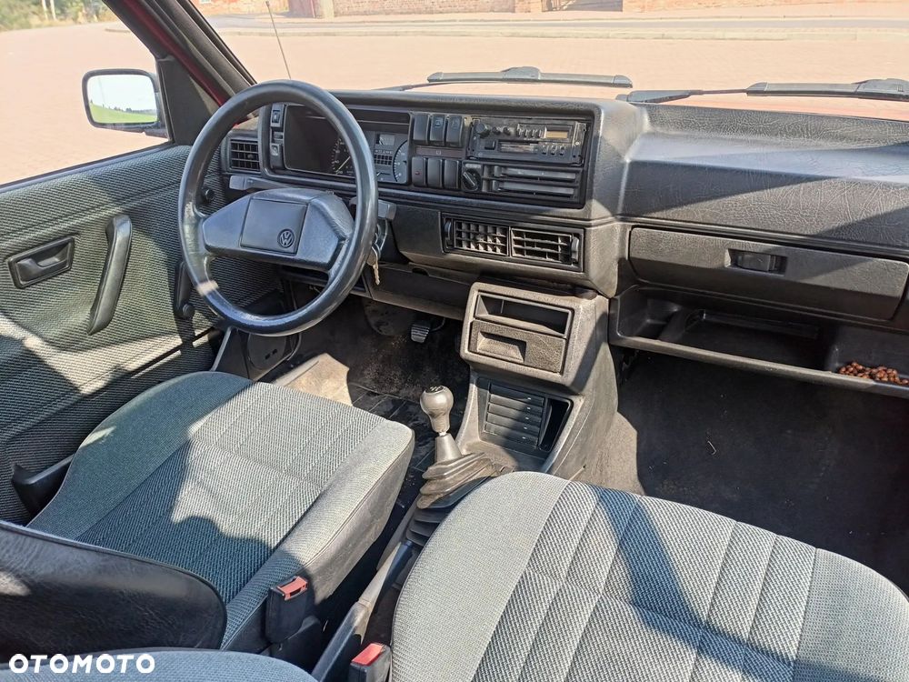 Volkswagen Golf 1.3 - 12
