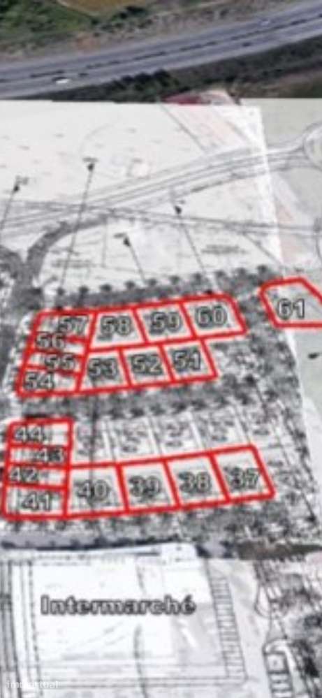 Terreno urbano com acesso asfaltado e utilidades completas - Grande imagem: 3/6