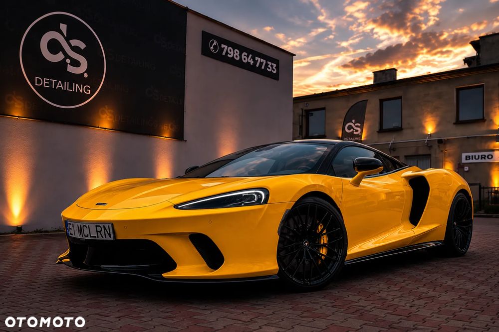 McLaren GT Standard - 1