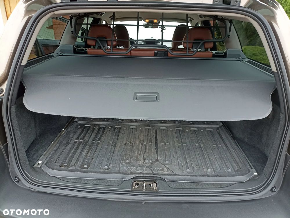 Volvo XC 70 - 10