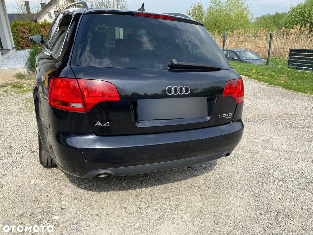 Audi A4 Avant 3.0 TDI Quattro - 22