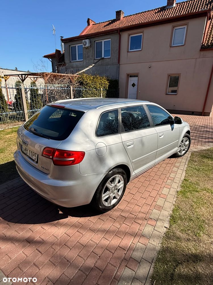 Audi A3 Sportback 1.9 TDI DPF Attraction - 5