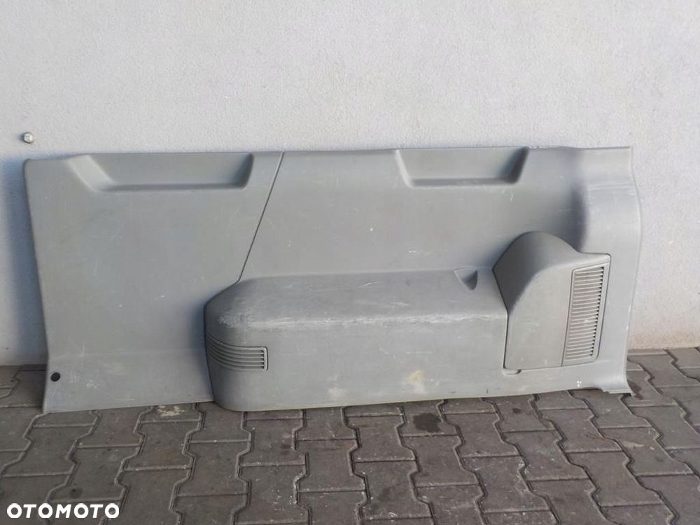 VW T5 DŁUGA TAPICERKA BOCZEK TYŁ TYLNA PRAWA - 1