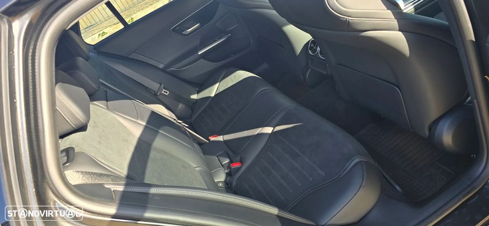 Mercedes-Benz C 300 e AMG Line - 17