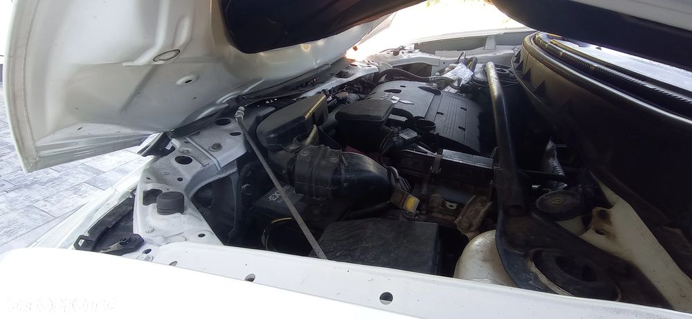 Mitsubishi Outlander 2.4 Intense + CVT - 5