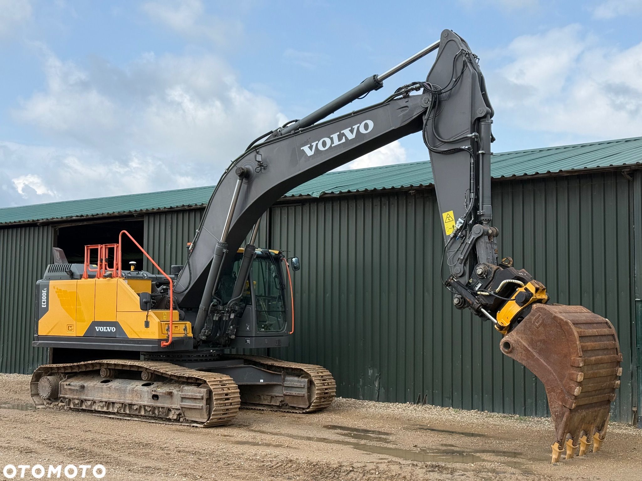 Volvo EC 300 EL - 1