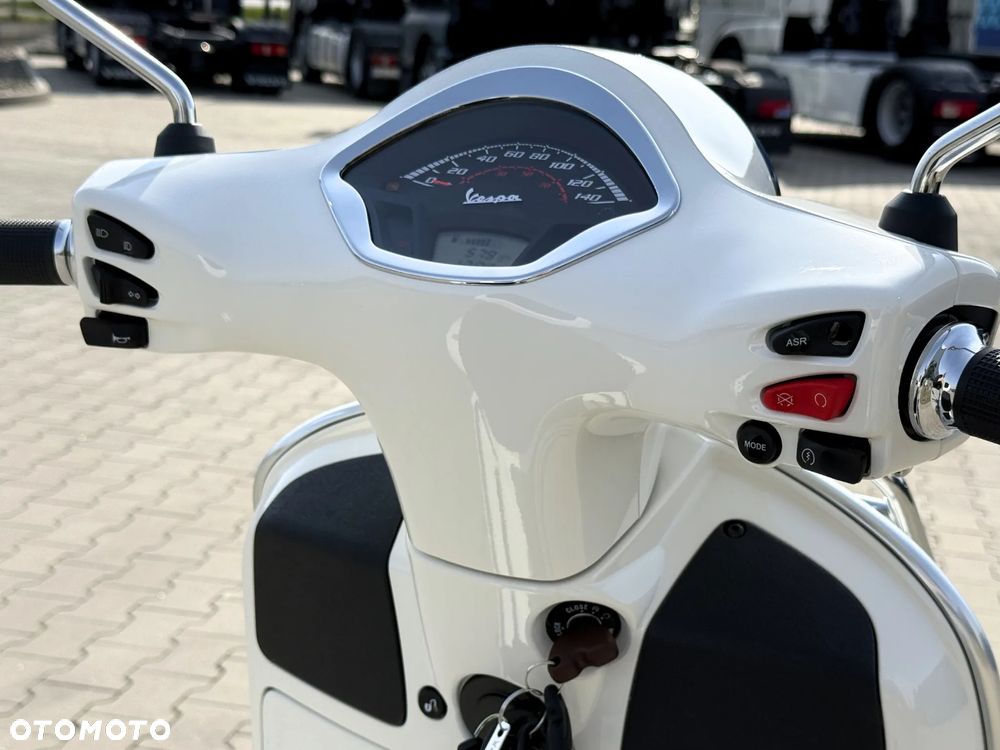 Vespa GTS - 11