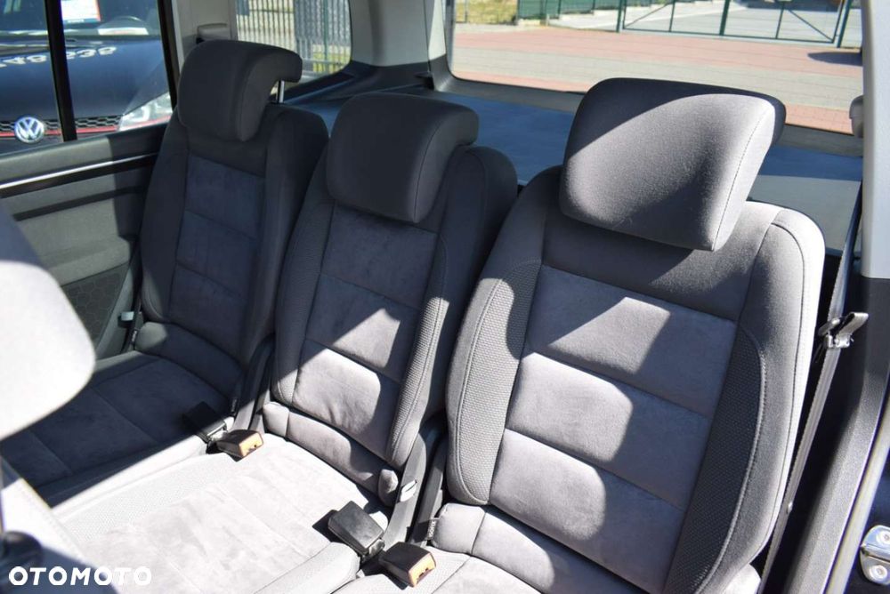 Volkswagen Touran - 20