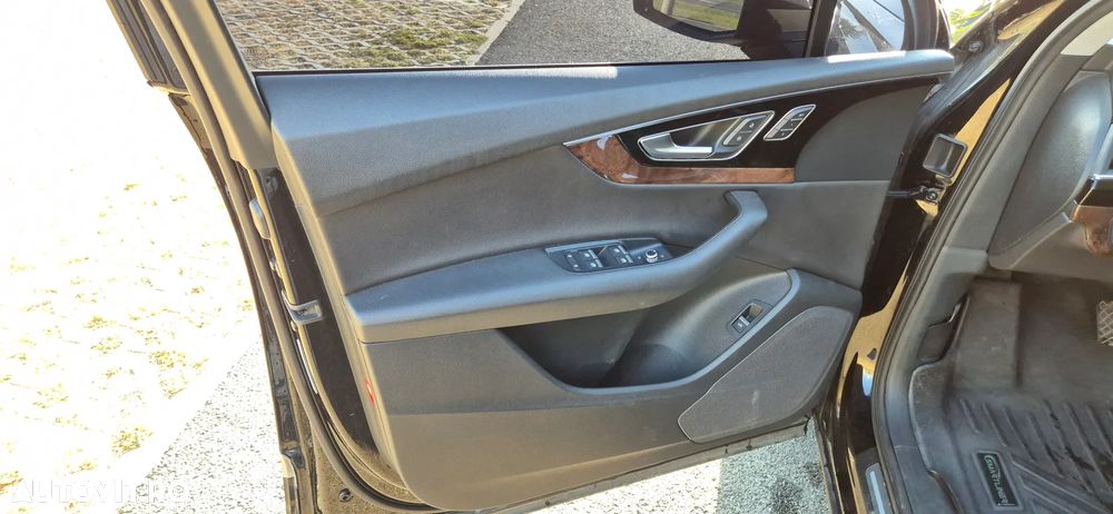Audi Q7 3.0 TFSI Quattro Tiptronic - 5