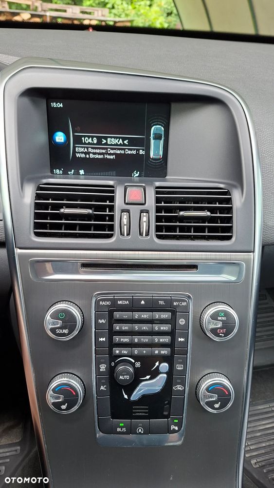 Volvo XC 60 T6 AWD Geartronic Momentum - 20