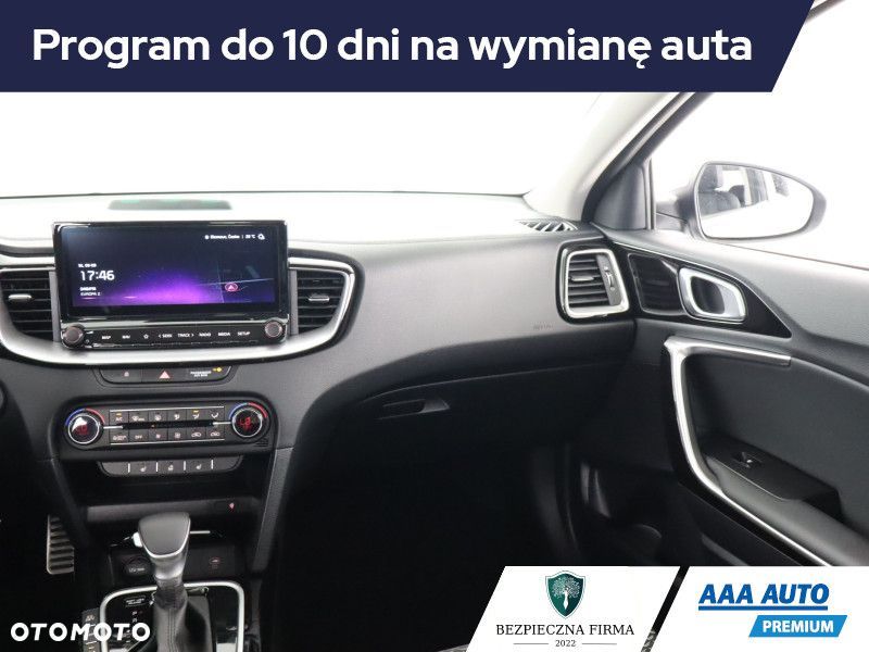 Kia XCeed - 10