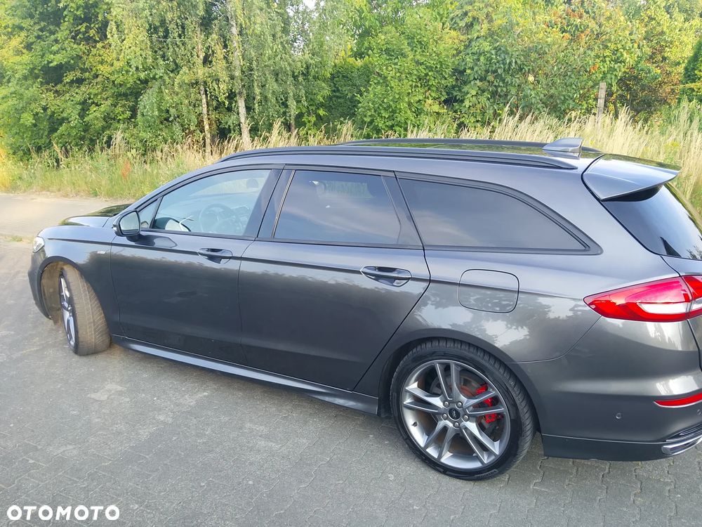 Ford Mondeo - 26