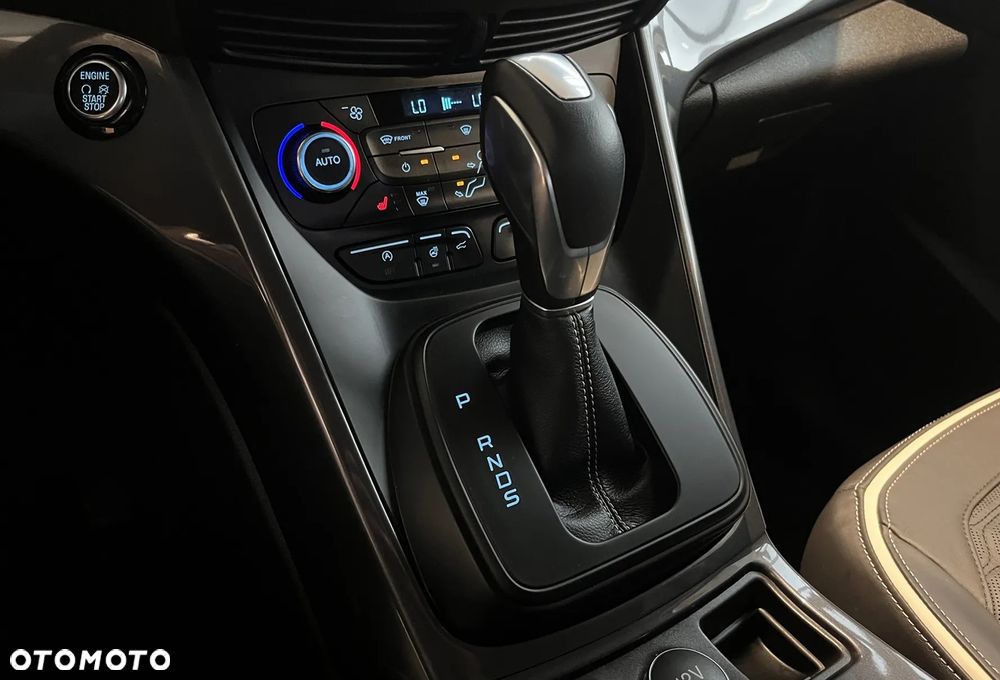 Ford Kuga 1.5 EcoBoost 2x4 Vignale - 18
