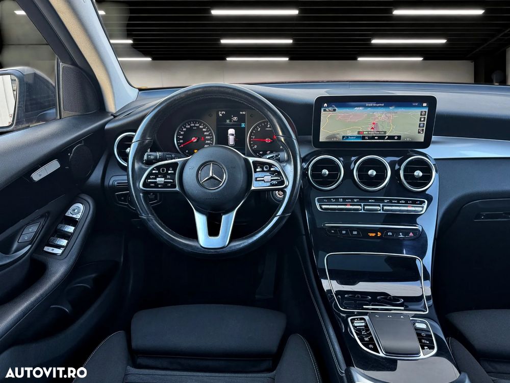Mercedes-Benz GLC 300 d 4MATIC 9G-TRONIC - 25
