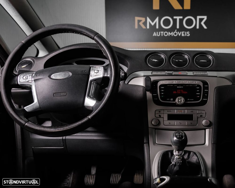 Ford S-Max 2.0 TDCi Titanium 7L - 8