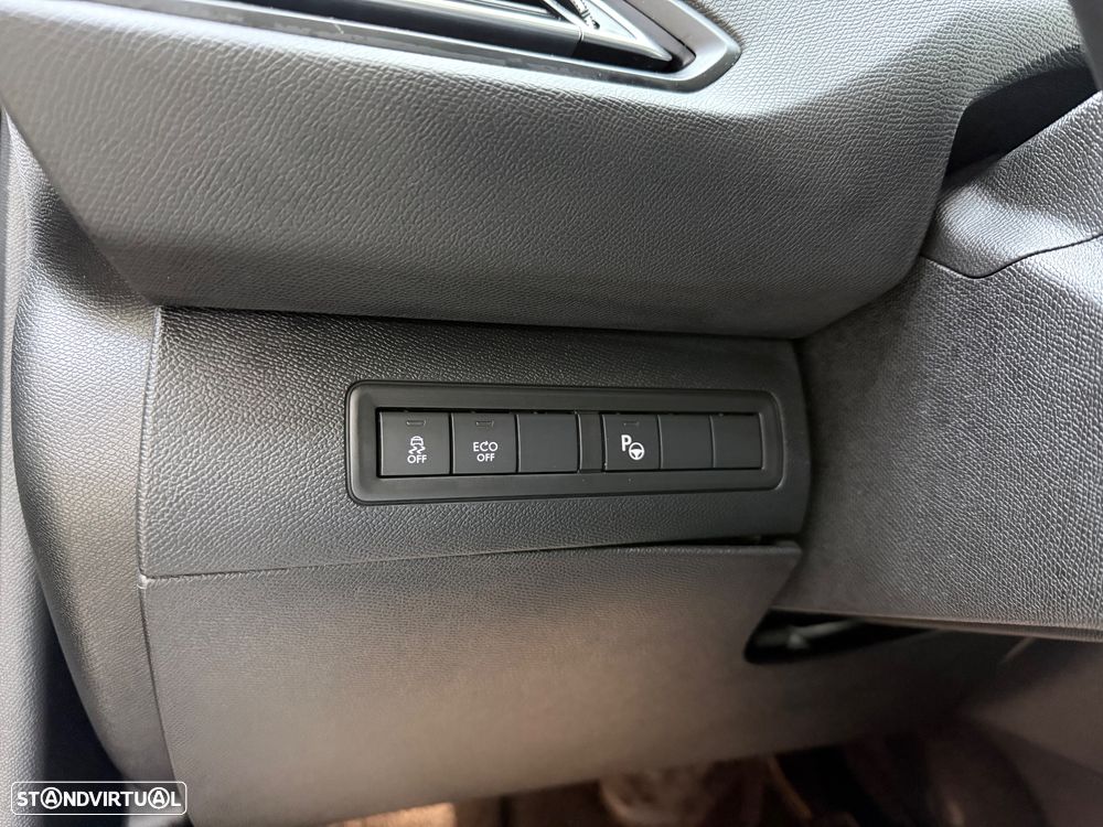 Peugeot 308 PureTech 130 GPF EAT8 Stop & Start Allure Pack - 22