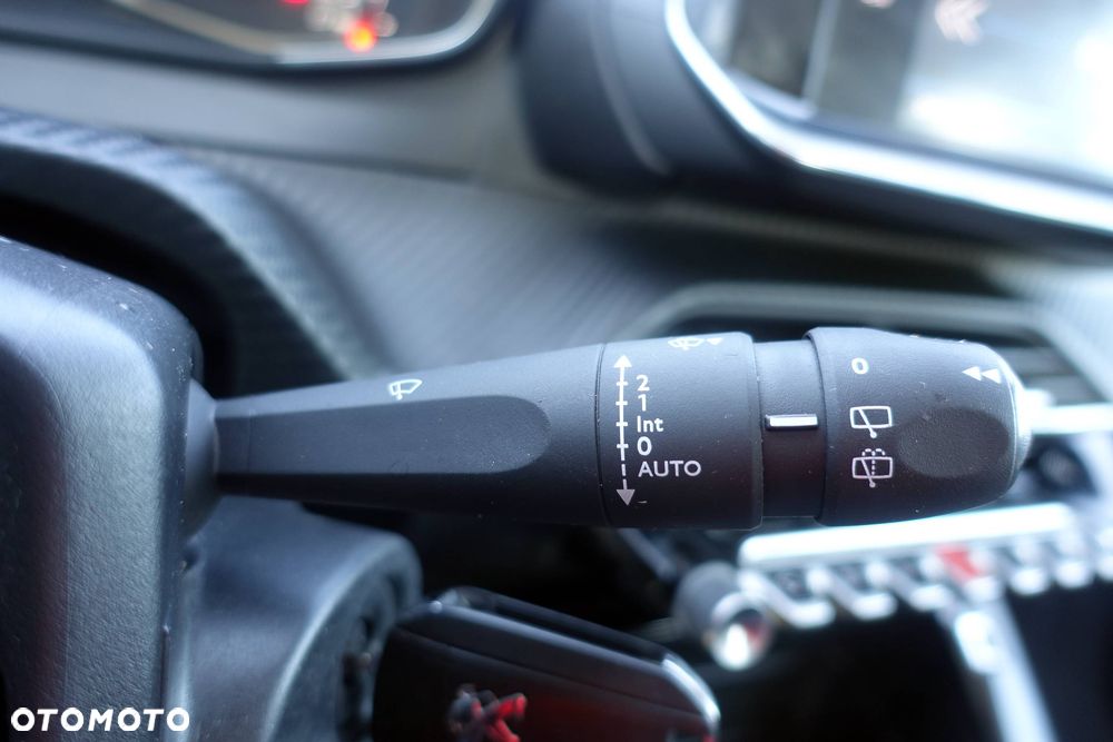 Peugeot 2008 PureTech 100 Stop&Start Active Pack - 27
