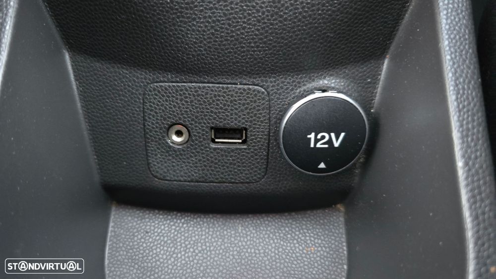 Ford Fiesta - 23