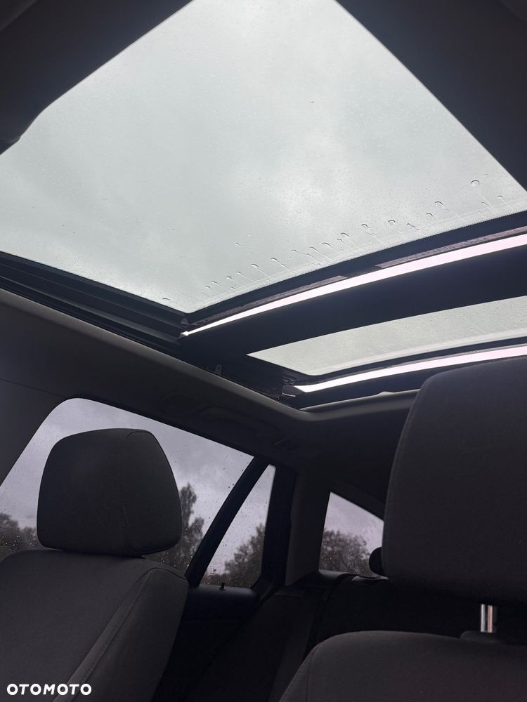 BMW Seria 3 320d DPF Touring - 19